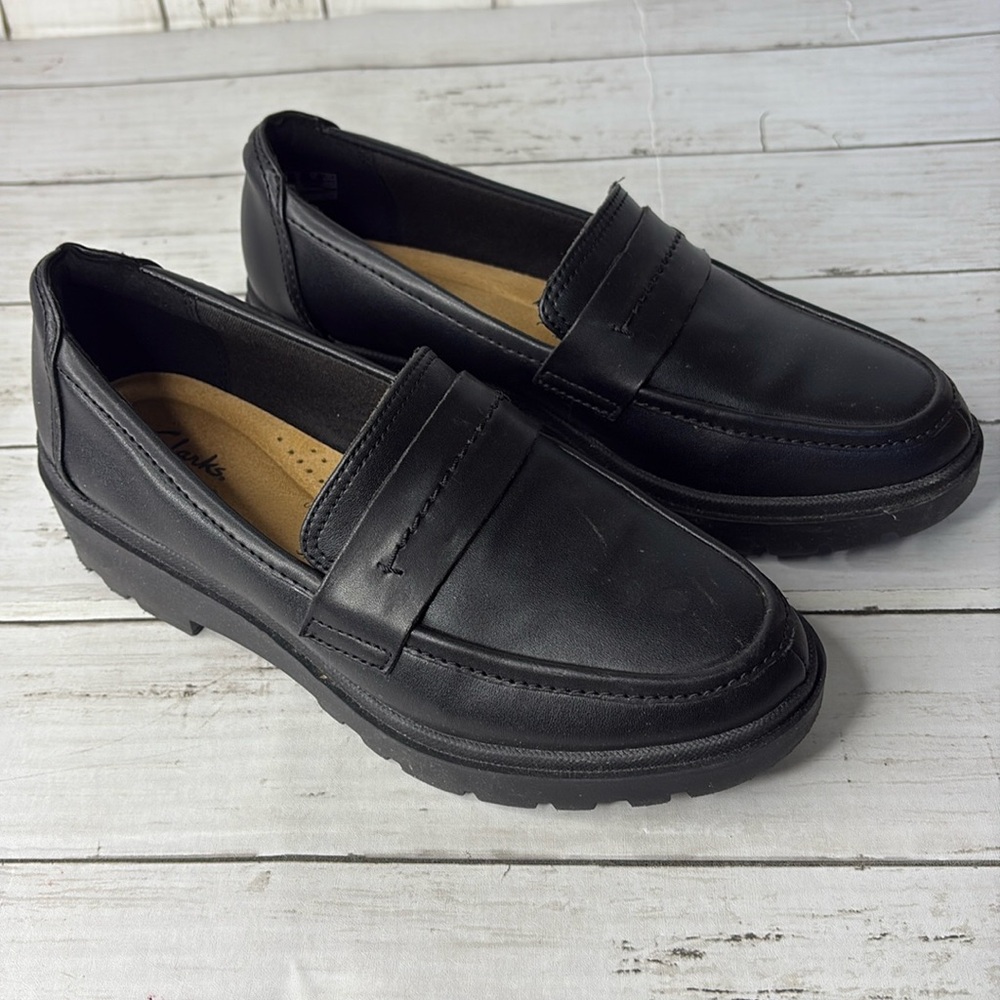 Clarks Calla Black Leather Chunky Sole Loafer